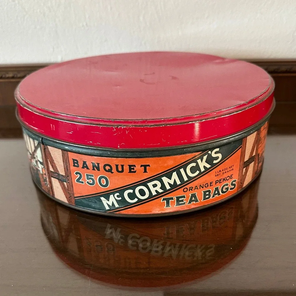 Vintage McCormicks Banquet Tea Tin Ye Olde McCormick Tea House Baltimore MD Red